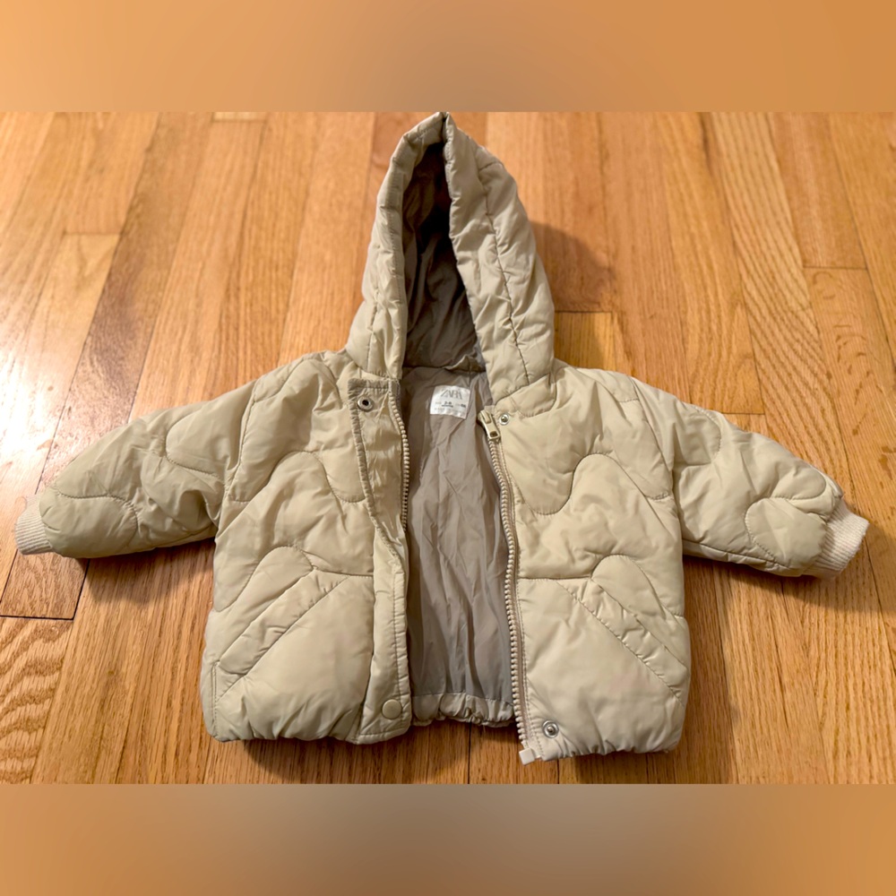 Zara Unisex Nylon Puffer Jacket for Baby